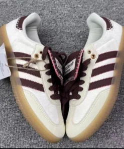 sneaker liquidation pallets europe